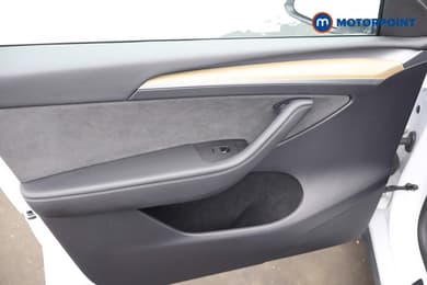 Tesla Model Y Long Range Automatic Electric SUV - Stock Number (1680282) - 25th supplementary image