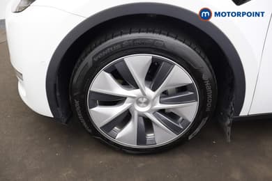 Tesla Model Y Long Range Automatic Electric SUV - Stock Number (1680282) - 1st supplementary image