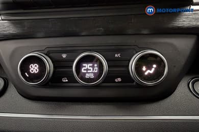 Renault Trafic Extra Sport Automatic Diesel Panel Van - Stock Number (1680818) - 14th supplementary image