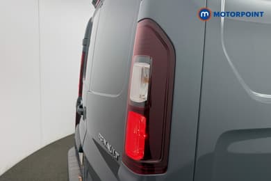 Renault Trafic Extra Sport Automatic Diesel Panel Van - Stock Number (1680818) - 25th supplementary image