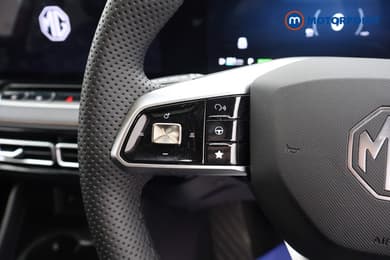 Mg Motor Uk HS Trophy Automatic Petrol-Electric Hybrid SUV - Stock Number (1683378) - 6th supplementary image