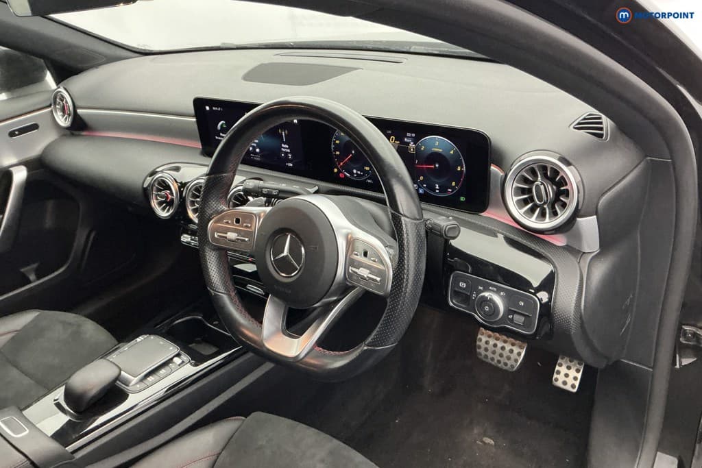 Mercedes-Benz A Class Amg Line Automatic Diesel Hatchback - Stock Number (1680517) - 8th supplementary image
