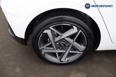 Hyundai I20 Tech Line Automatic Petrol Hatchback - Stock Number (1678381) - 3rd supplementary image