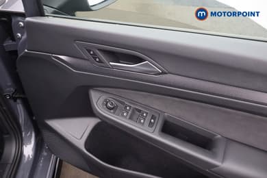 Volkswagen Golf Black Edition Automatic Petrol Hatchback - Stock Number (1681449) - 20th supplementary image