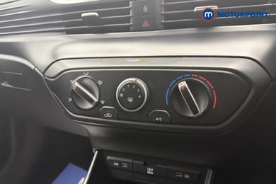 Hyundai I20 Se Connect Manual Petrol Hatchback - Stock Number (1680215) - 14th supplementary image