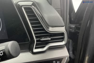 KIA Sportage 3 Automatic Petrol-Electric Hybrid SUV - Stock Number (1578744) - 19th supplementary image