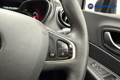 Renault Captur Iconic Automatic Diesel SUV - Stock Number (1667984) - 7th supplementary image