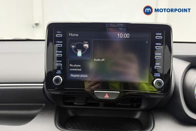 Toyota Yaris Design Automatic Petrol-Electric Hybrid Hatchback - Stock Number (1674481) - 2nd supplementary image