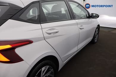 Hyundai I20 Advance Automatic Petrol Hatchback - Stock Number (1679301) - 24th supplementary image