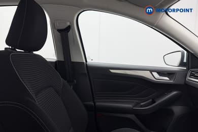 Ford Focus Titanium Manual Petrol Hatchback - Stock Number (1678494) - 16th supplementary image