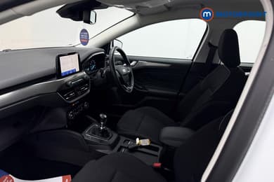 Ford Focus Titanium Manual Petrol Hatchback - Stock Number (1678494) - 30th supplementary image