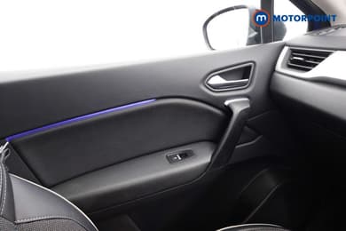Renault Captur Se Edition Manual Petrol SUV - Stock Number (1685838) - 12th supplementary image