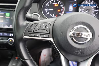 Nissan Qashqai Tekna Manual Petrol SUV - Stock Number (1668329) - 2nd supplementary image