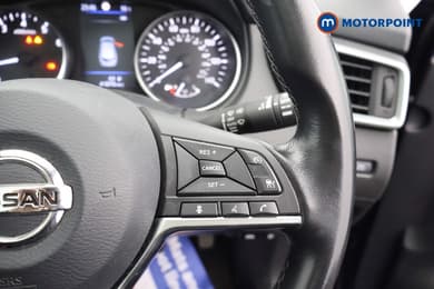 Nissan Qashqai Tekna Manual Petrol SUV - Stock Number (1668329) - 3rd supplementary image