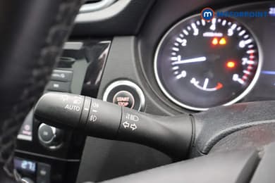 Nissan Qashqai Tekna Manual Petrol SUV - Stock Number (1668329) - 5th supplementary image