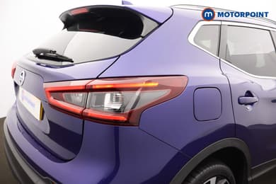 Nissan Qashqai Tekna Manual Petrol SUV - Stock Number (1668329) - 24th supplementary image