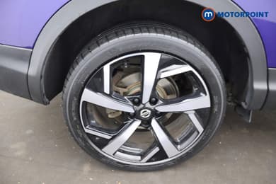 Nissan Qashqai Tekna Manual Petrol SUV - Stock Number (1668329) - 26th supplementary image