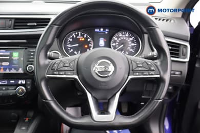 Nissan Qashqai Tekna Manual Petrol SUV - Stock Number (1668329) - 1st supplementary image