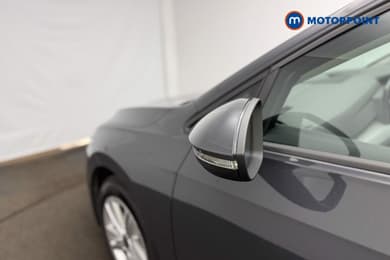 Volkswagen Golf Life Manual Petrol Hatchback - Stock Number (1682895) - 51st supplementary image