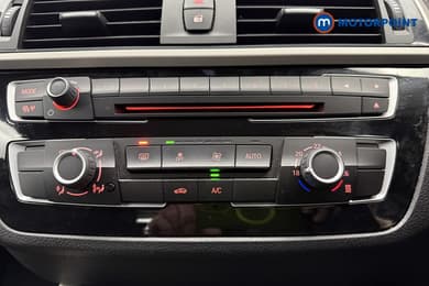 BMW 1 Series Se Business Manual Petrol Hatchback - Stock Number (1666546) - 16th supplementary image