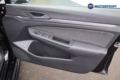 Volkswagen Golf Black Edition Automatic Petrol Hatchback - Stock Number (1684570) - 19th supplementary image