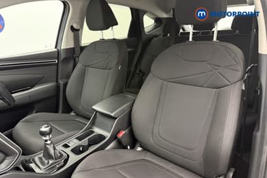 Hyundai Tucson Se Connect Manual Petrol SUV - Stock Number (1653923) - 3rd supplementary image