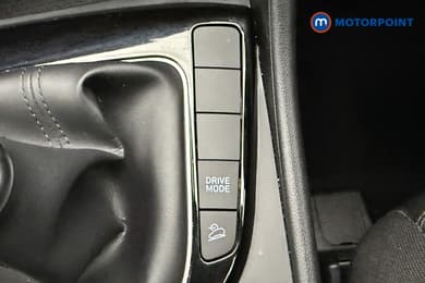 Hyundai Tucson Se Connect Manual Petrol SUV - Stock Number (1653923) - 17th supplementary image