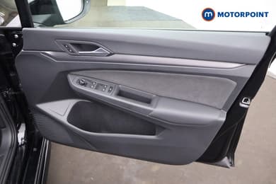 Volkswagen Golf Black Edition Automatic Petrol Hatchback - Stock Number (1685094) - 19th supplementary image