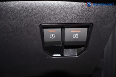 Renault Megane E-Tech Iconic Automatic Electric Hatchback - Stock Number (1686545) - 7th supplementary image