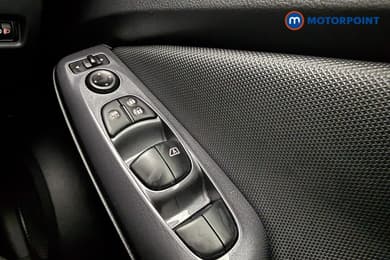 Nissan Juke Acenta Manual Petrol SUV - Stock Number (1684880) - 15th supplementary image