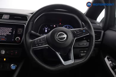 Nissan Leaf N-Connecta Automatic Electric Hatchback - Stock Number (1686551) - 8th supplementary image