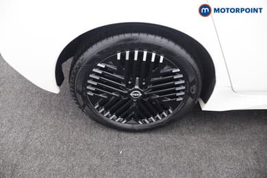 Nissan Leaf N-Connecta Automatic Electric Hatchback - Stock Number (1686551) - 26th supplementary image