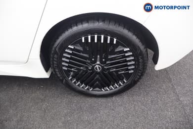 Nissan Leaf N-Connecta Automatic Electric Hatchback - Stock Number (1686551) - 30th supplementary image