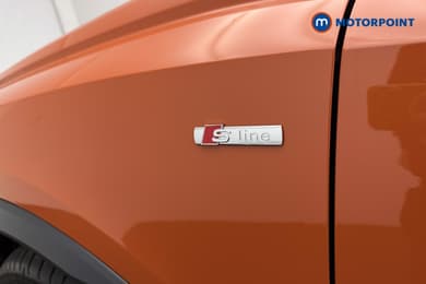 Audi Q3 Black Edition Manual Petrol SUV - Stock Number (1688066) - 4th supplementary image