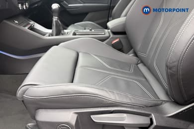 Audi Q3 Black Edition Manual Petrol SUV - Stock Number (1688066) - 9th supplementary image
