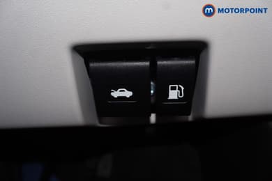 Suzuki Swift Ultra Manual Petrol Hatchback - Stock Number (1688283) - 18th supplementary image