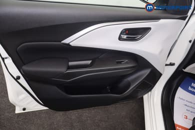 Suzuki Swift Ultra Manual Petrol Hatchback - Stock Number (1688283) - 34th supplementary image