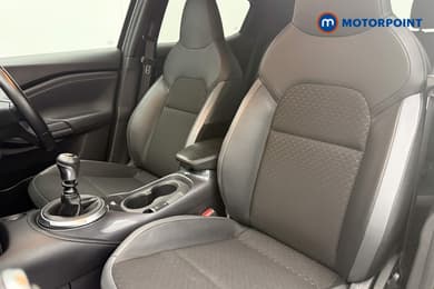 Nissan Juke N-Connecta Manual Petrol SUV - Stock Number (1678733) - 3rd supplementary image