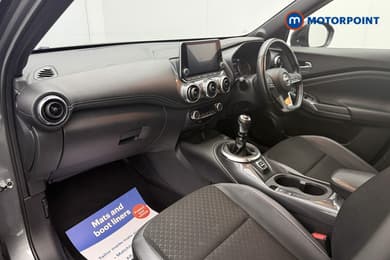 Nissan Juke N-Connecta Manual Petrol SUV - Stock Number (1678733) - 4th supplementary image