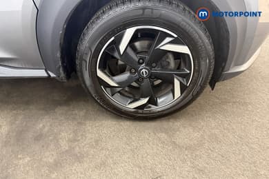 Nissan Juke N-Connecta Manual Petrol SUV - Stock Number (1678733) - 22nd supplementary image