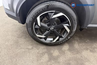 Nissan Juke N-Connecta Manual Petrol SUV - Stock Number (1678733) - 23rd supplementary image