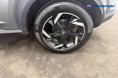 Nissan Juke N-Connecta Manual Petrol SUV - Stock Number (1678733) - 24th supplementary image