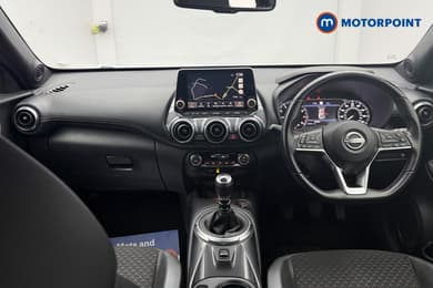 Nissan Juke N-Connecta Manual Petrol SUV - Stock Number (1678733) - 1st supplementary image