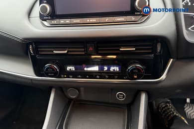Nissan Qashqai Acenta Premium Manual Petrol SUV - Stock Number (1682926) - 16th supplementary image