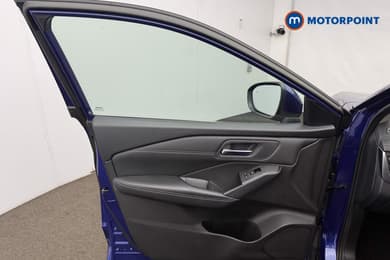 Nissan Qashqai Acenta Premium Manual Petrol SUV - Stock Number (1682926) - 39th supplementary image