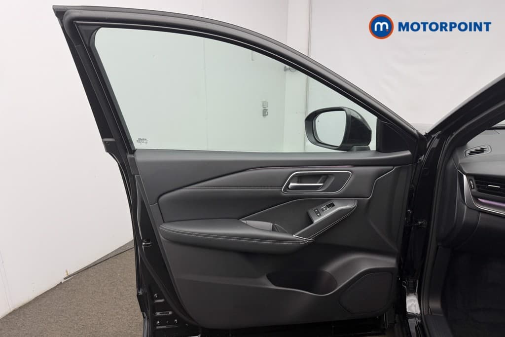 Nissan Qashqai Tekna Automatic Petrol-Electric Hybrid SUV - Stock Number (1688255) - 8th supplementary image
