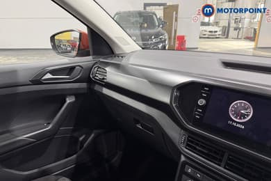 Volkswagen T-Cross SE Manual Petrol SUV - Stock Number (1588140) - 15th supplementary image