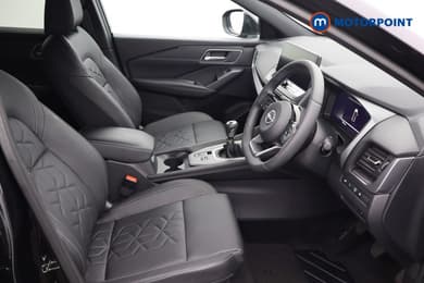 Nissan Qashqai Tekna Manual Petrol SUV - Stock Number (1684840) - 22nd supplementary image
