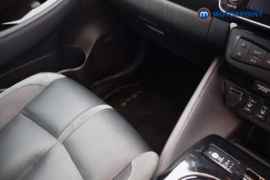 Nissan Leaf Tekna Automatic Electric Hatchback - Stock Number (1688869) - 16th supplementary image