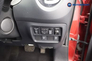 Nissan Juke N-Connecta Automatic Petrol SUV - Stock Number (1651107) - 19th supplementary image